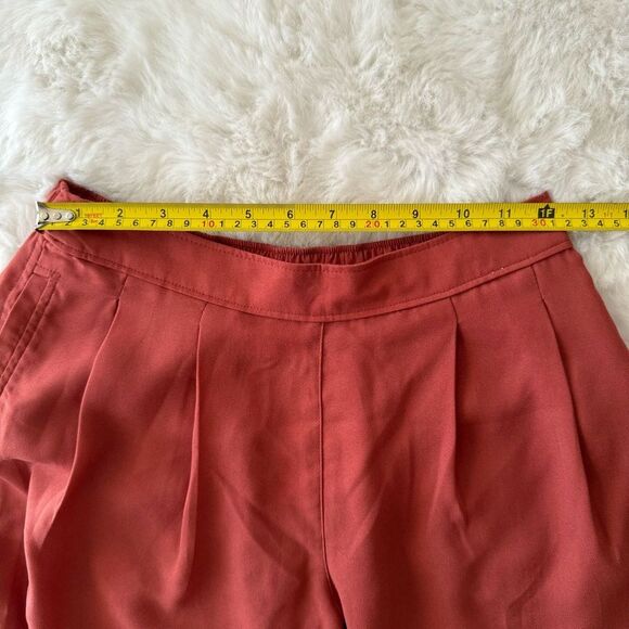 Abercrombie & Fitch Pleated Long Line Shorts - Tomato Red - Picture 6 of 9